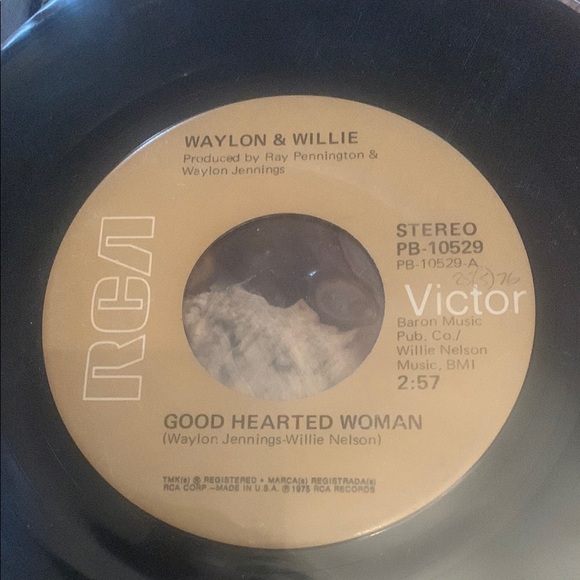 💥3/$20 Vintage Waylon & Willie Vinyl Record 45 RPM - Picture 2 of 4